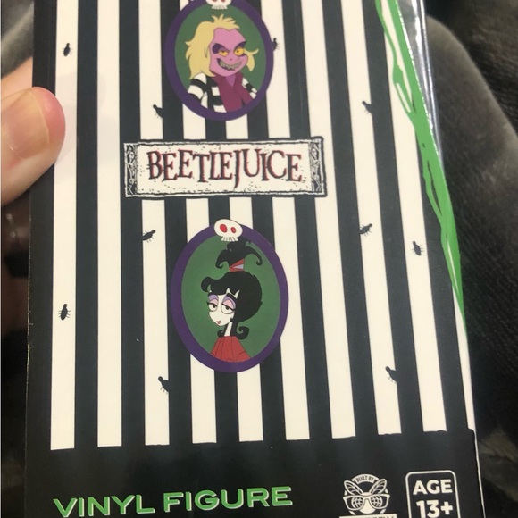 BEETLEJUICE COLLECTIBLE FIGURE NEW - Picture 2 of 7